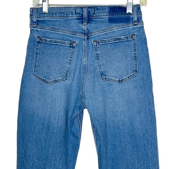 Abercrombie & Fitch the Mom High-rise cropped jeans waist 27” size 4S light wash - Picture 6 of 9